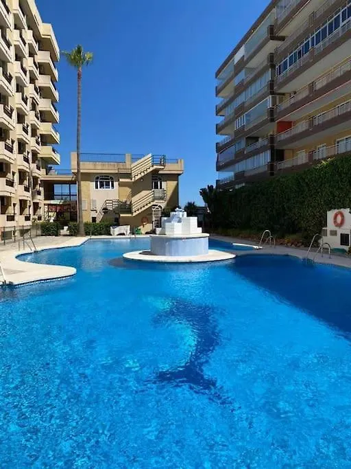 Apartamento En Primera Linea Con Vistas Al Mar Fuengirola España
