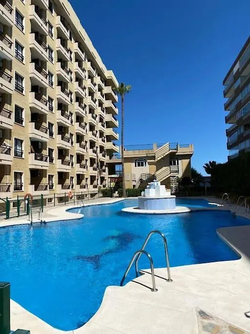 Apartamento En Primera Linea Con Vistas Al Mar Fuengirola 0*,  Spagna