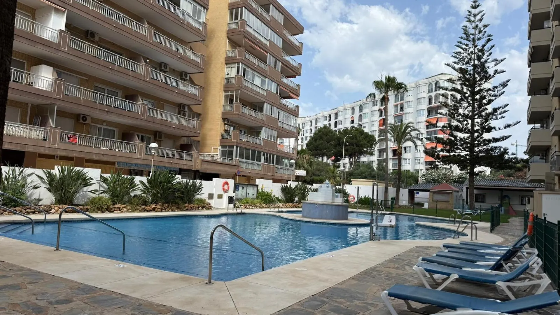Apartamento En Primera Linea Con Vistas Al Mar Fuengirola Appartamento