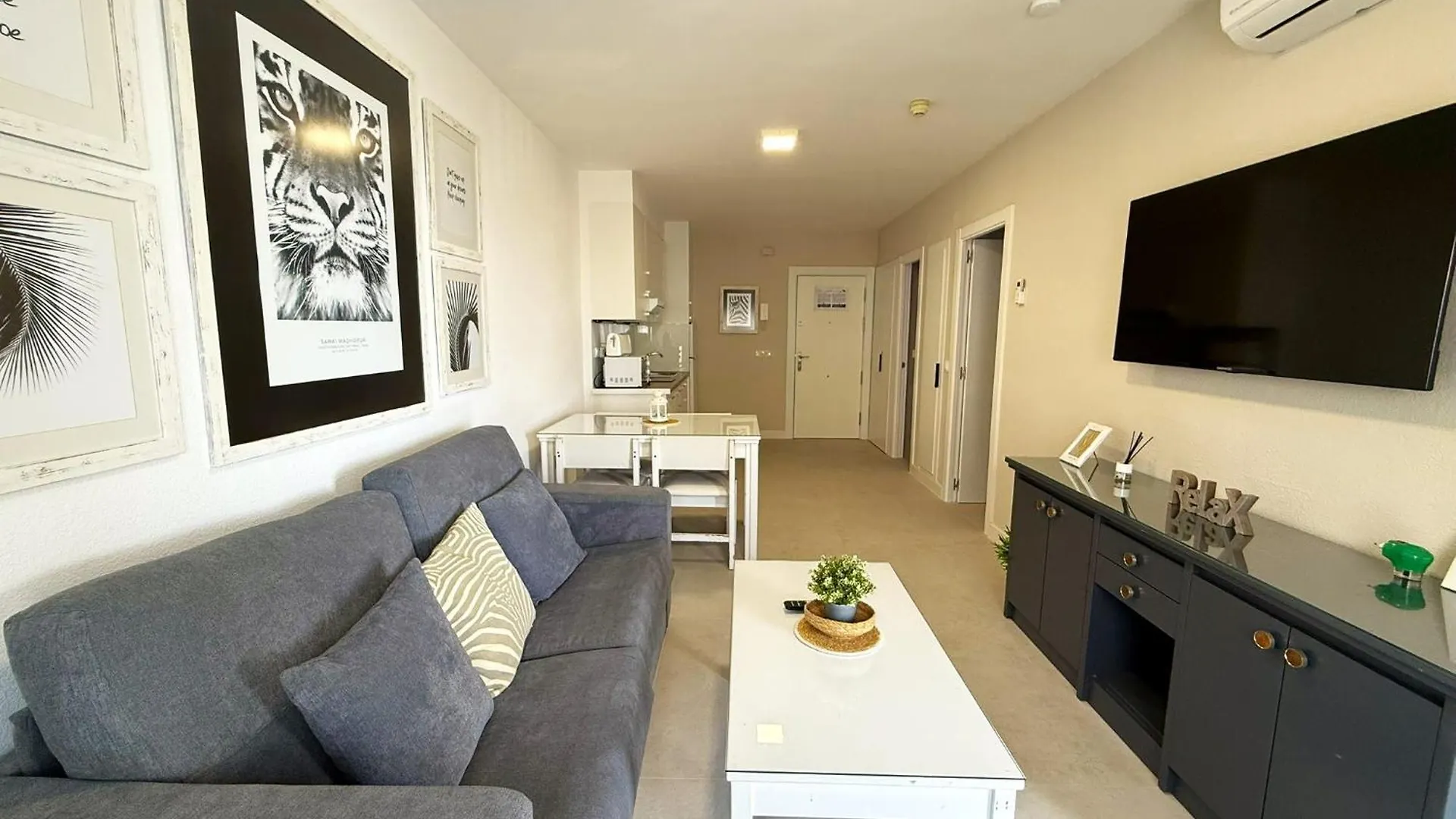 Apartamento En Primera Linea Con Vistas Al Mar Fuengirola